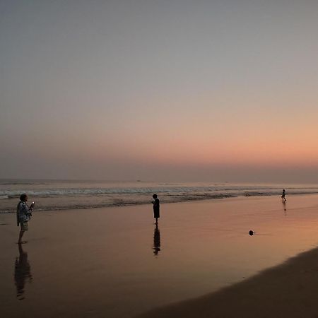 Nirman Homestay 5 Minutes Walk To Beach Purî Extérieur photo