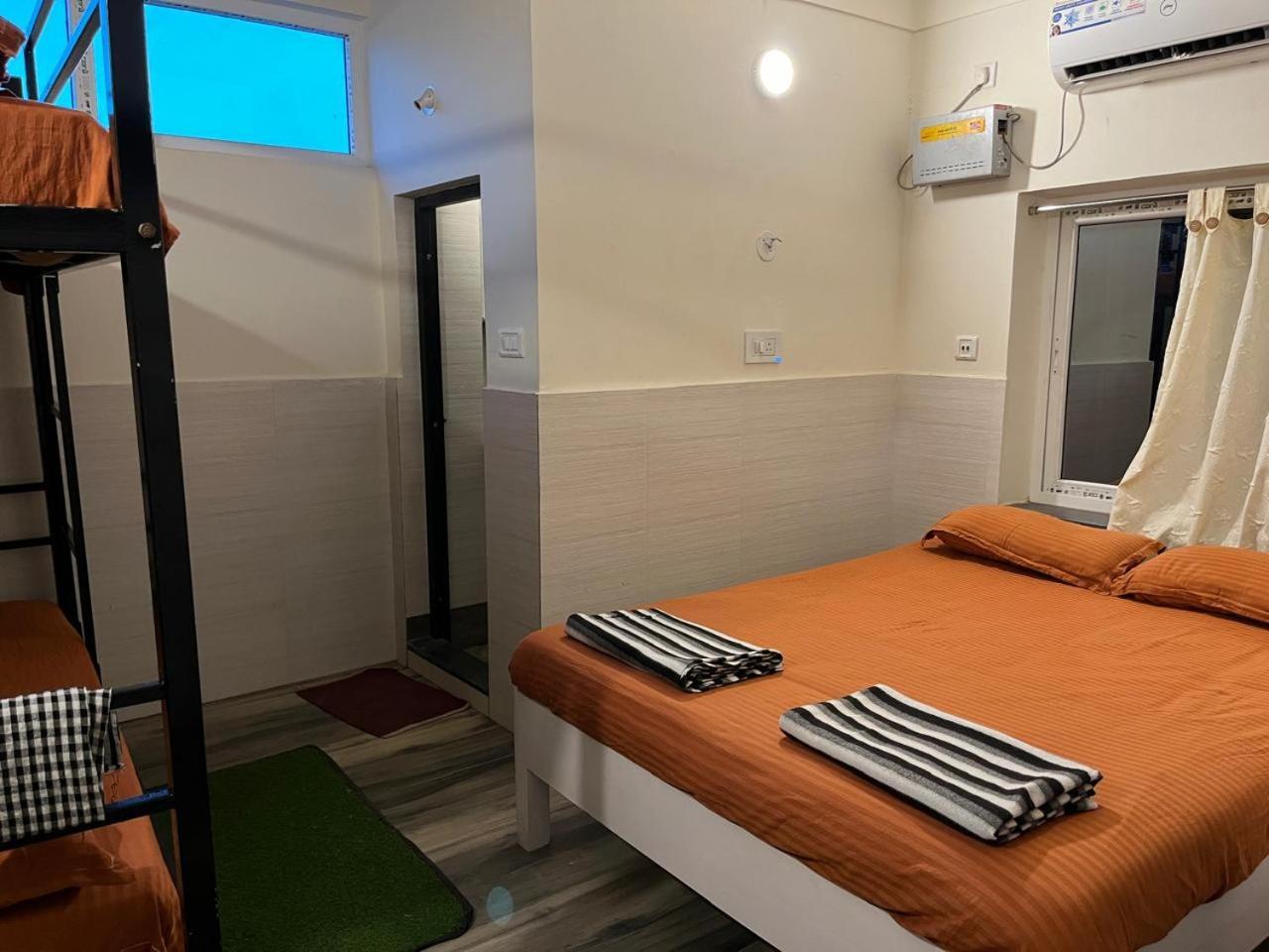 Nirman Homestay 5 Minutes Walk To Beach Purî Extérieur photo
