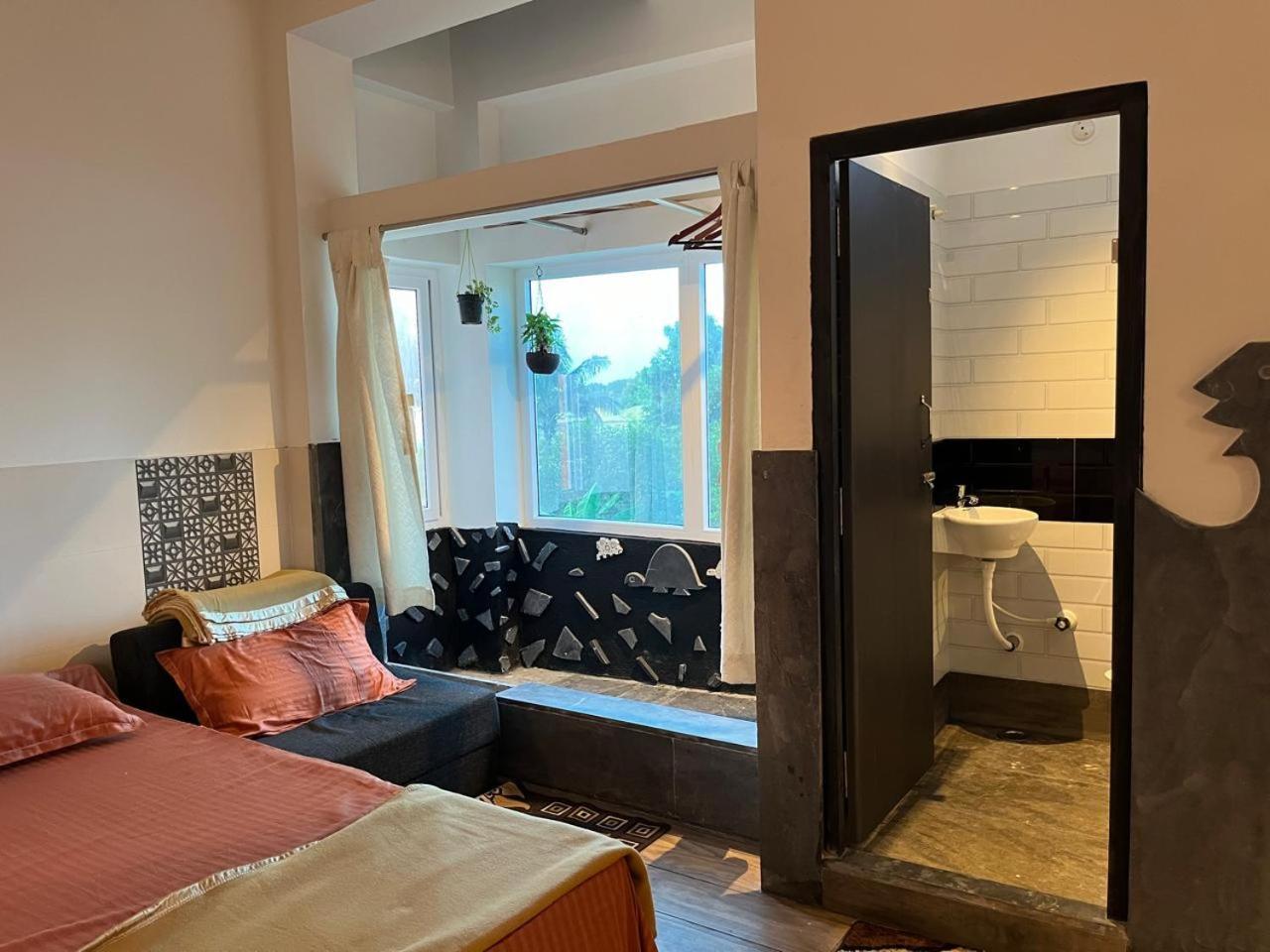 Nirman Homestay 5 Minutes Walk To Beach Purî Extérieur photo